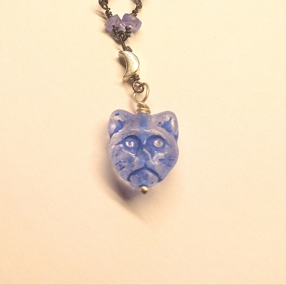 Frowning "Moon Kitten" Bracelet -Tanzanite & Apatite Sterling Silver - Picture 3 of 3